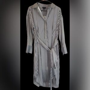 Who What Wear striped long sleeve Gingham  Midi Dress